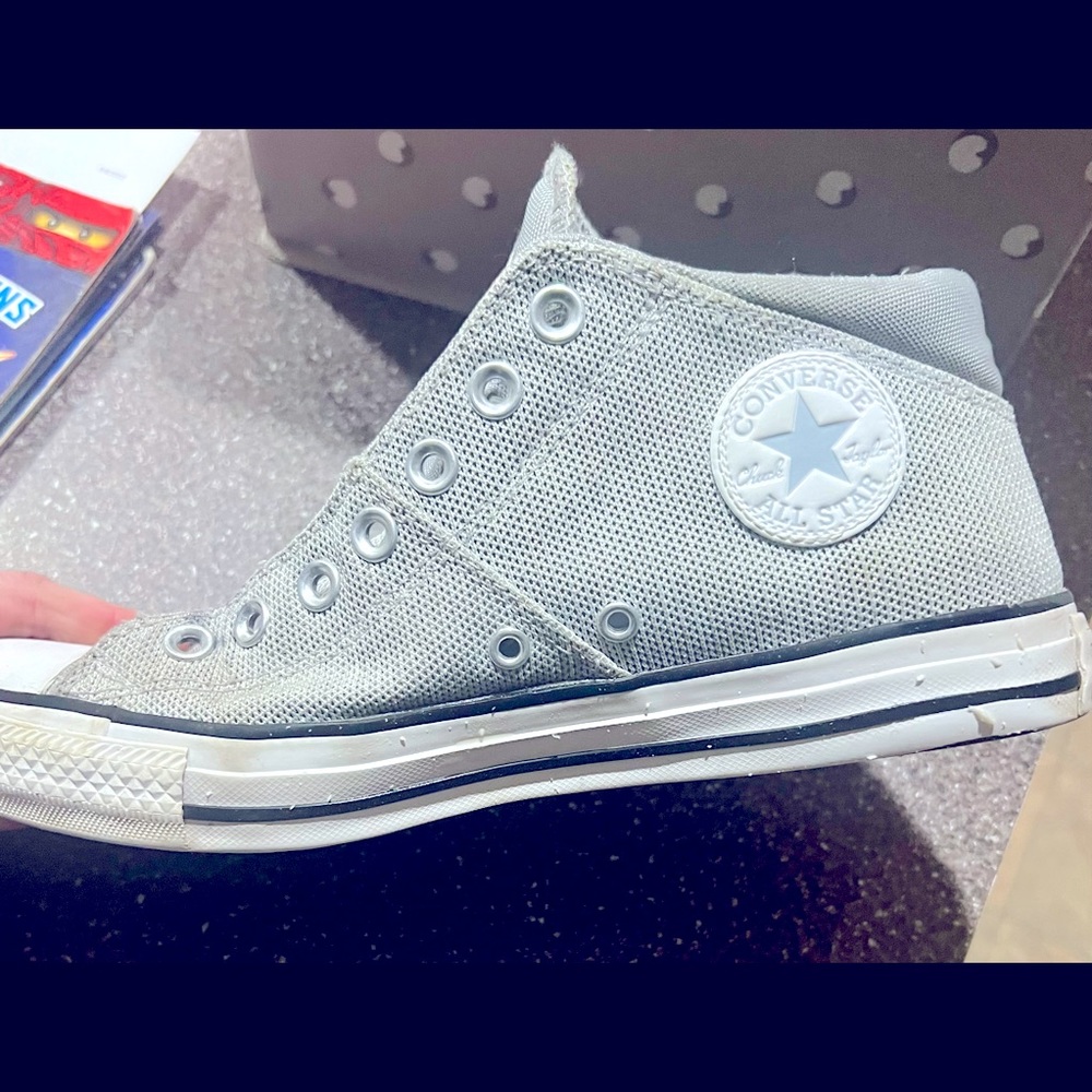 Converse all star women’s size 10 grey in color